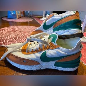 **NIKE** Women’s Waffle One Crater NN Sail Curry